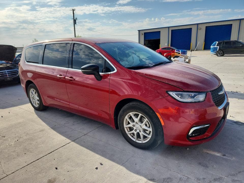 2025 CHRYSLER PACIFICA SELECT 4