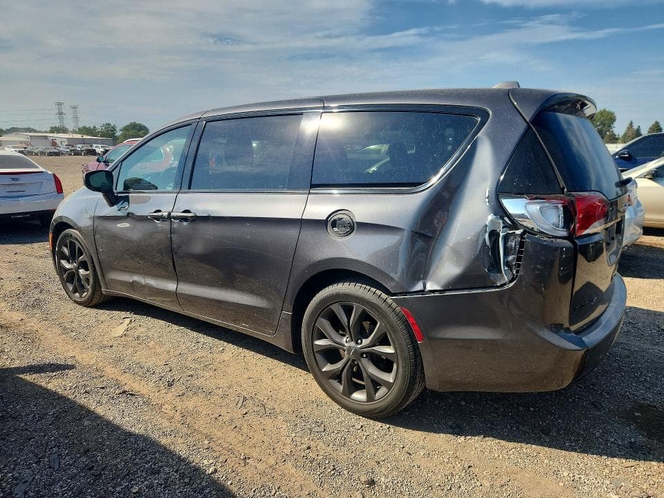2018 CHRYSLER PACIFICA TOURING PLUS 2