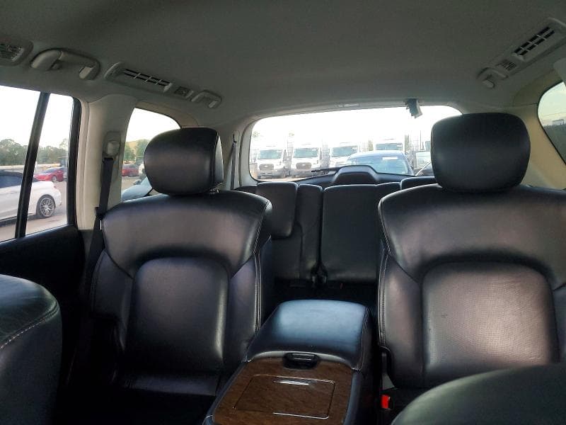 2017 INFINITI QX80 BASE 10