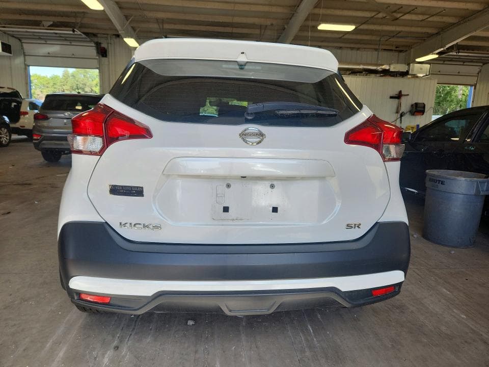 2019 NISSAN KICKS SR 6