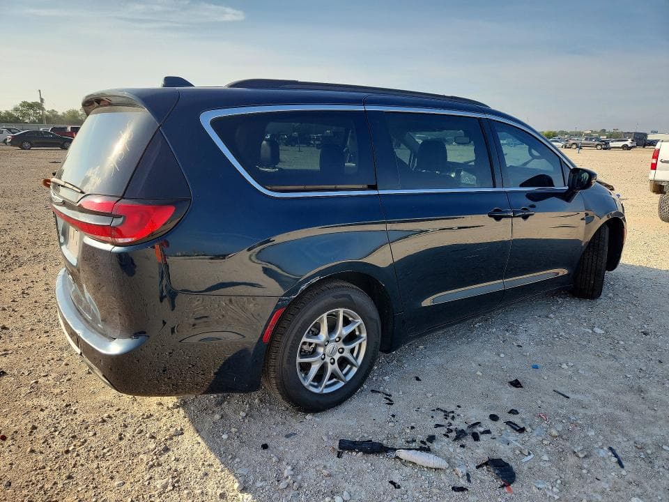 2021 CHRYSLER PACIFICA TOURING 3