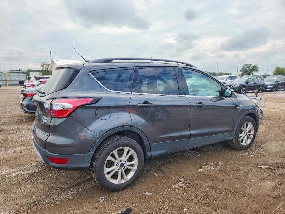 2018 FORD ESCAPE SE 3