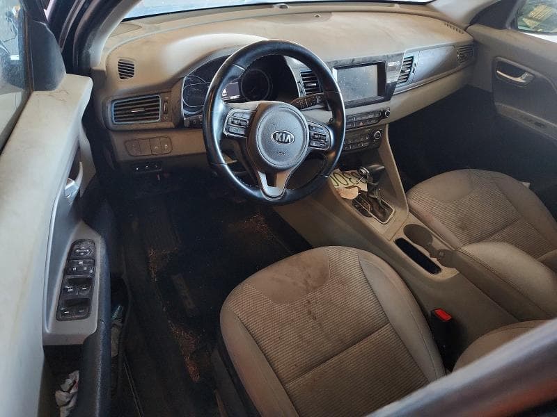 2018 KIA NIRO LX 8