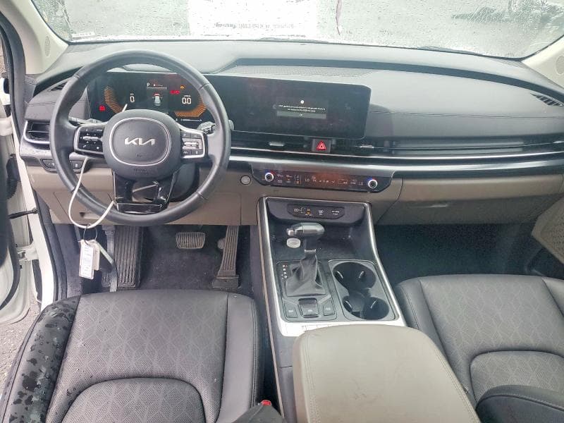 2025 KIA CARNIVAL LXS 8