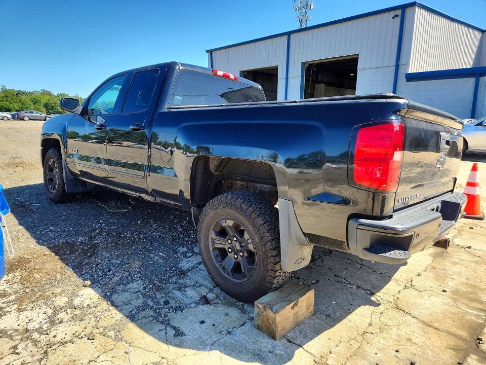 2017 CHEVROLET SILVERADO K1500 LT 2