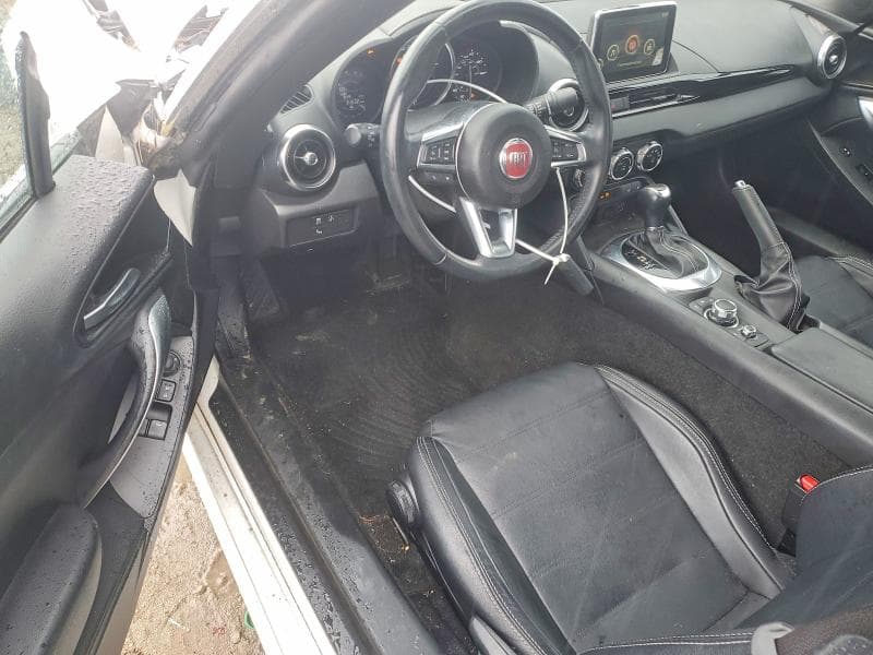 2017 FIAT 124 SPIDER CLASSICA 8