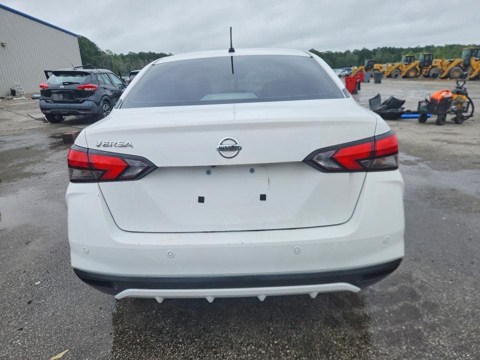 2020 NISSAN VERSA S 6