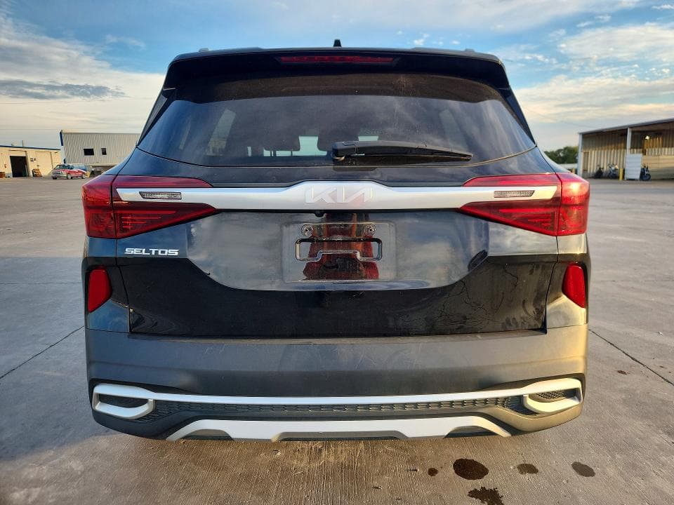 2022 KIA SELTOS EX 6