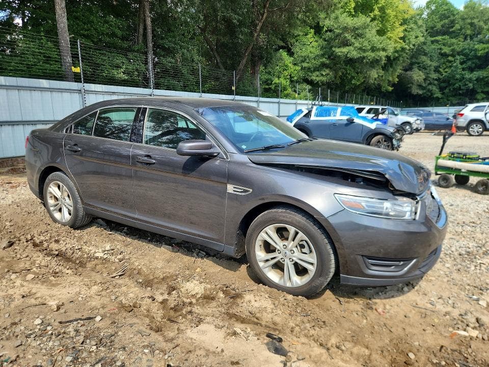 2017 FORD TAURUS SEL 4