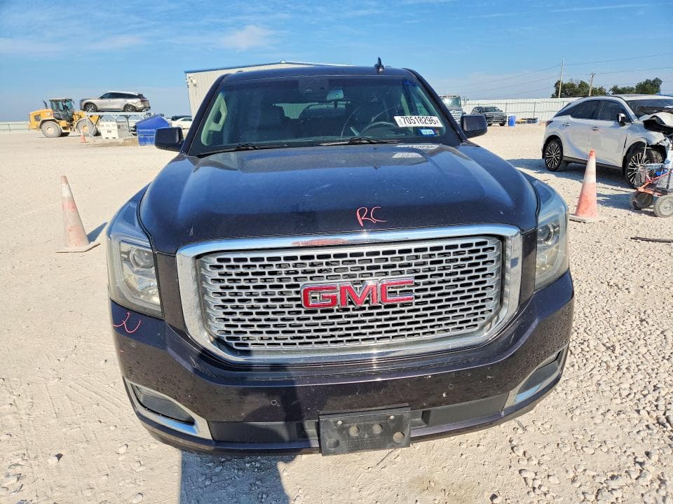 2017 GMC YUKON DENALI 5