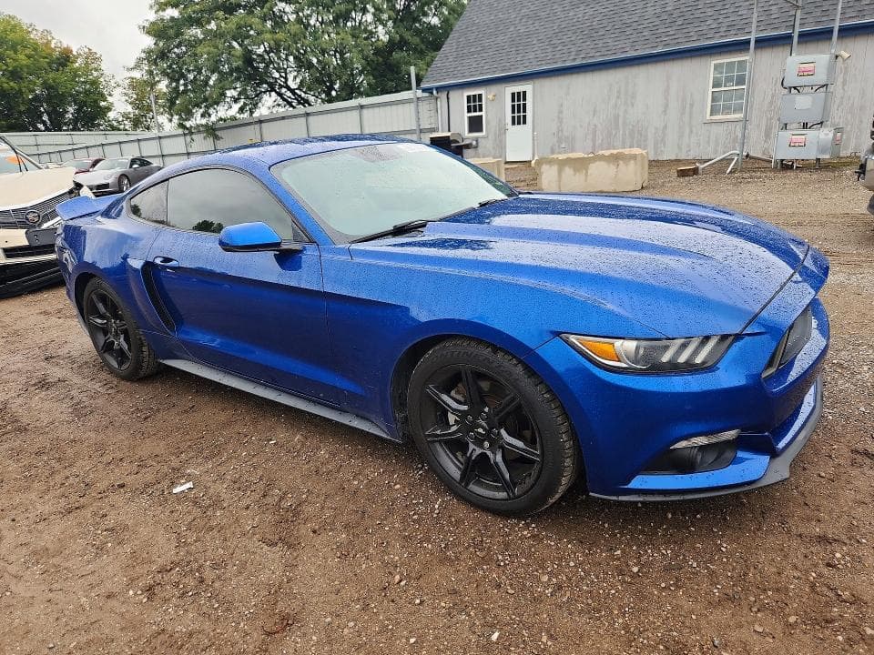 2017 FORD MUSTANG 4