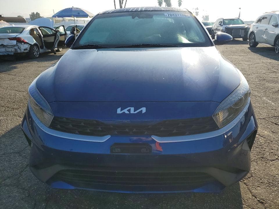 2023 KIA FORTE LXS 5