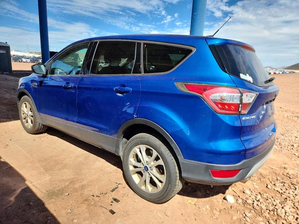 2017 FORD ESCAPE SE 2