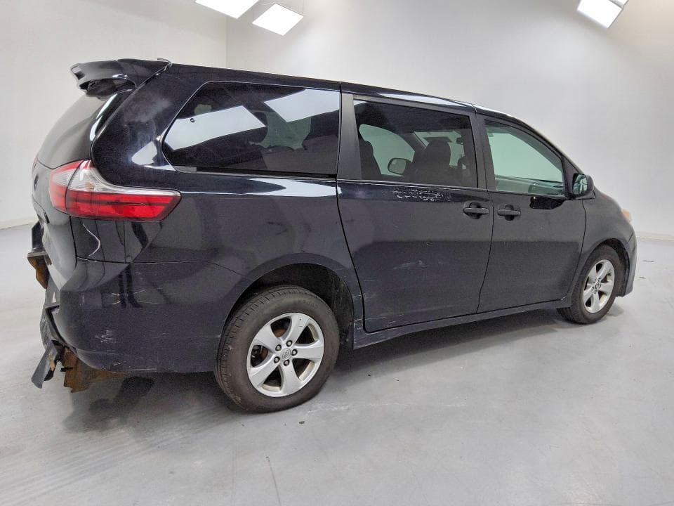 2020 TOYOTA SIENNA L 3
