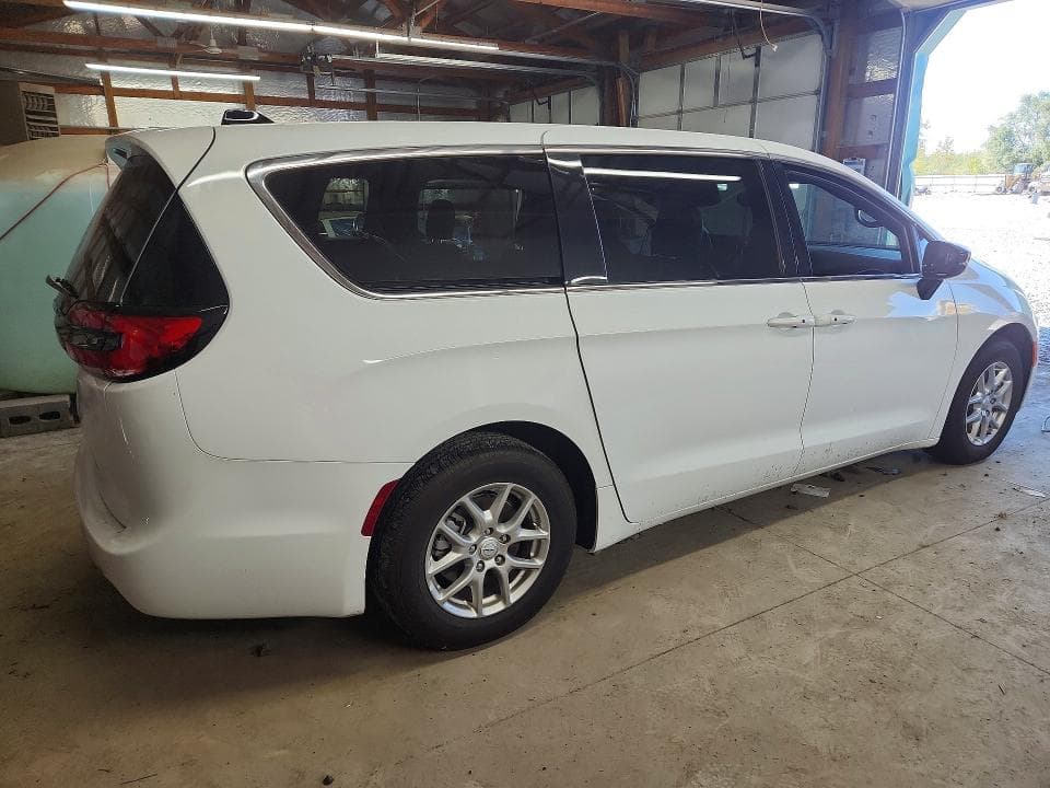 2026 CHRYSLER PACIFICA SELECT 3