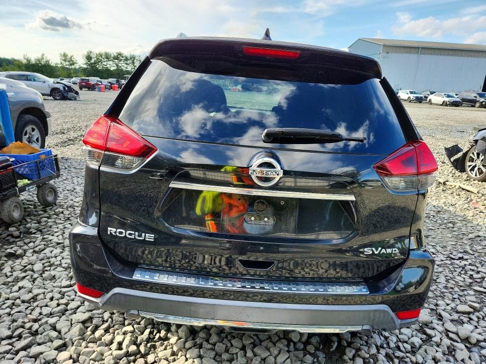 2017 NISSAN ROGUE SV 6