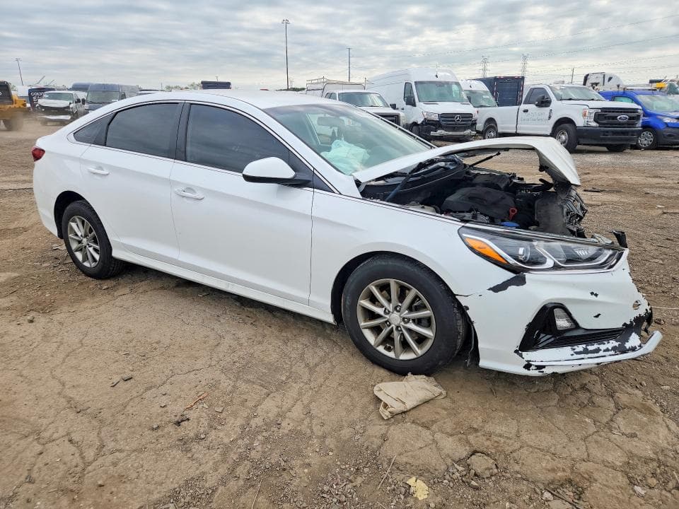 2019 HYUNDAI SONATA SE 4