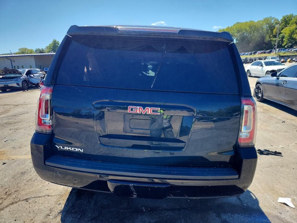 2017 GMC YUKON SLT 6
