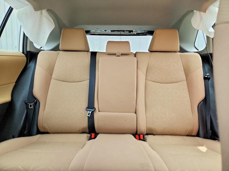 2021 TOYOTA RAV4 XLE 10