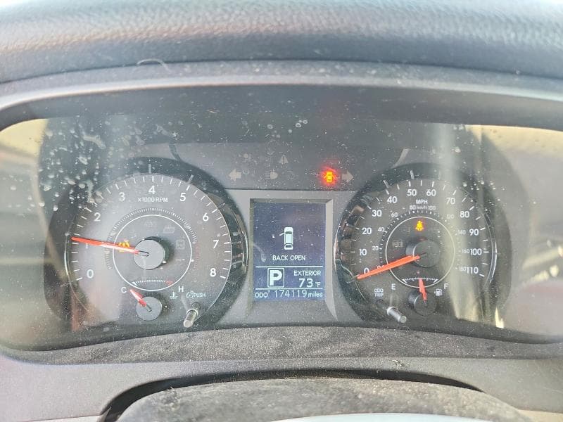 2017 TOYOTA SIENNA 9