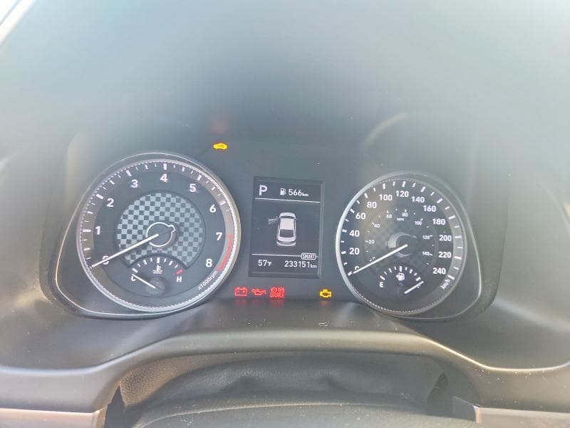 2020 HYUNDAI ELANTRA SEL 9