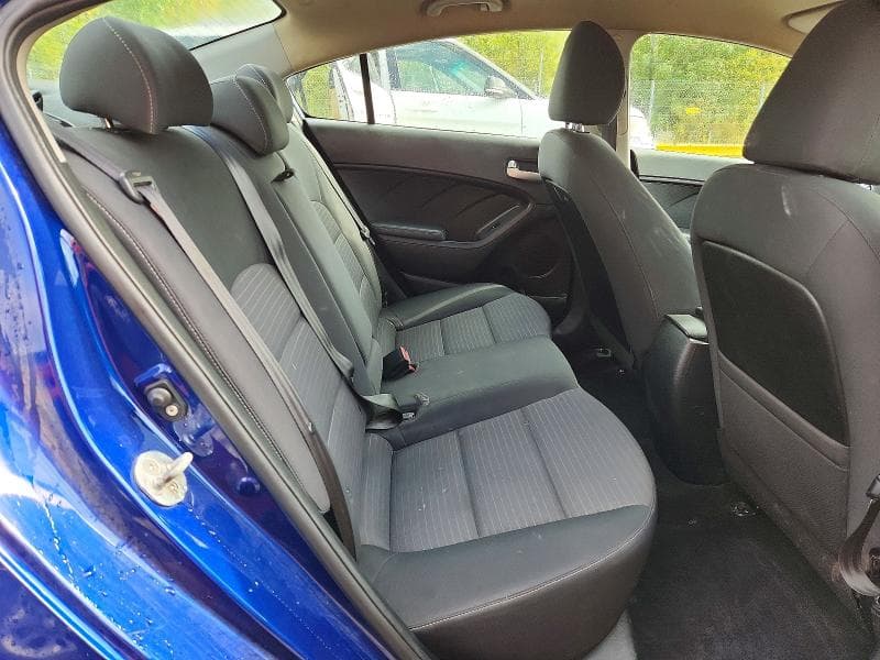 2017 KIA FORTE LX 10