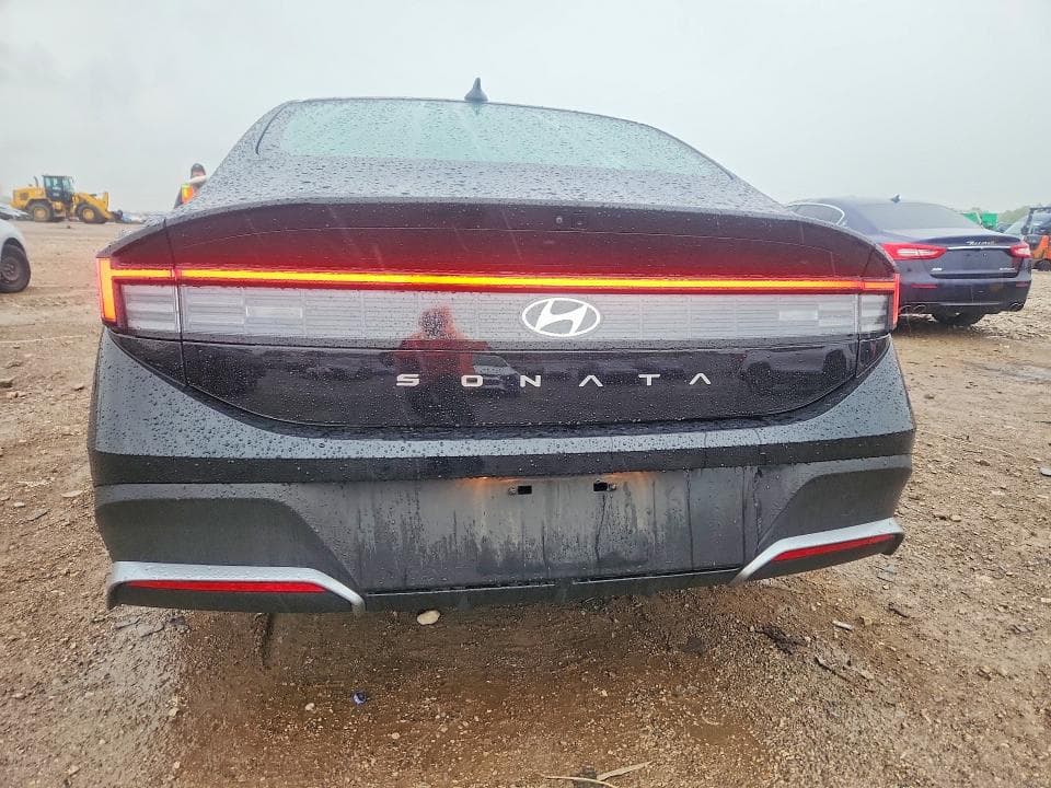 2025 HYUNDAI SONATA SE 6