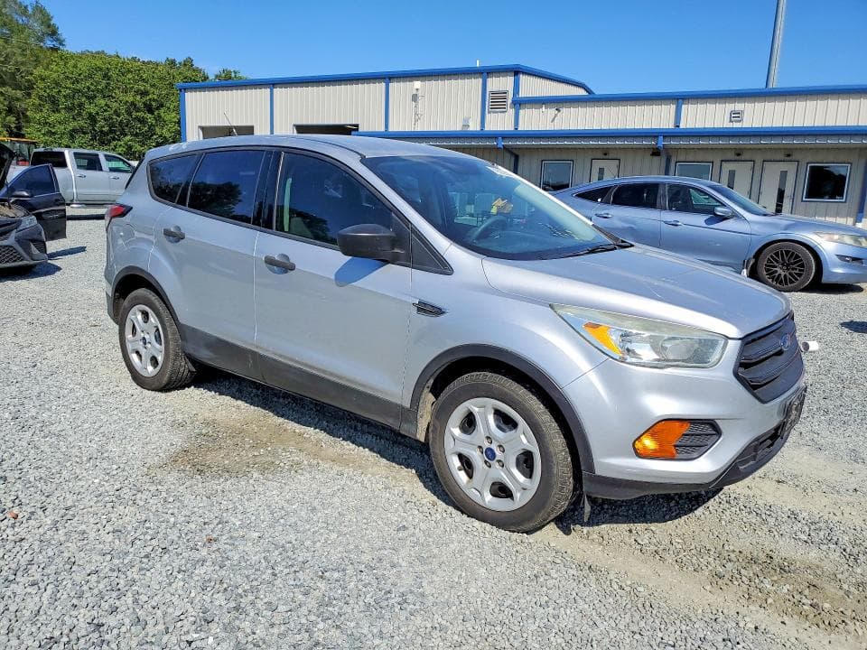 2017 FORD ESCAPE S 4