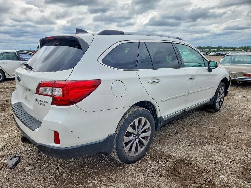 2017 SUBARU OUTBACK TOURING 3