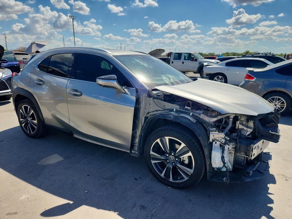 2019 LEXUS UX 200 4