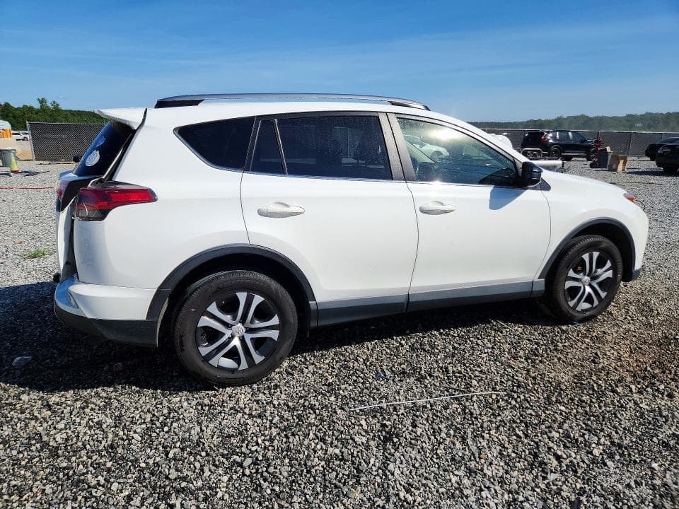 2017 TOYOTA RAV4 LE 3