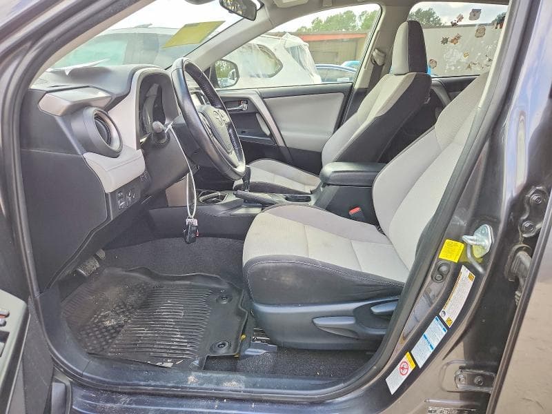 2017 TOYOTA RAV4 XLE 7