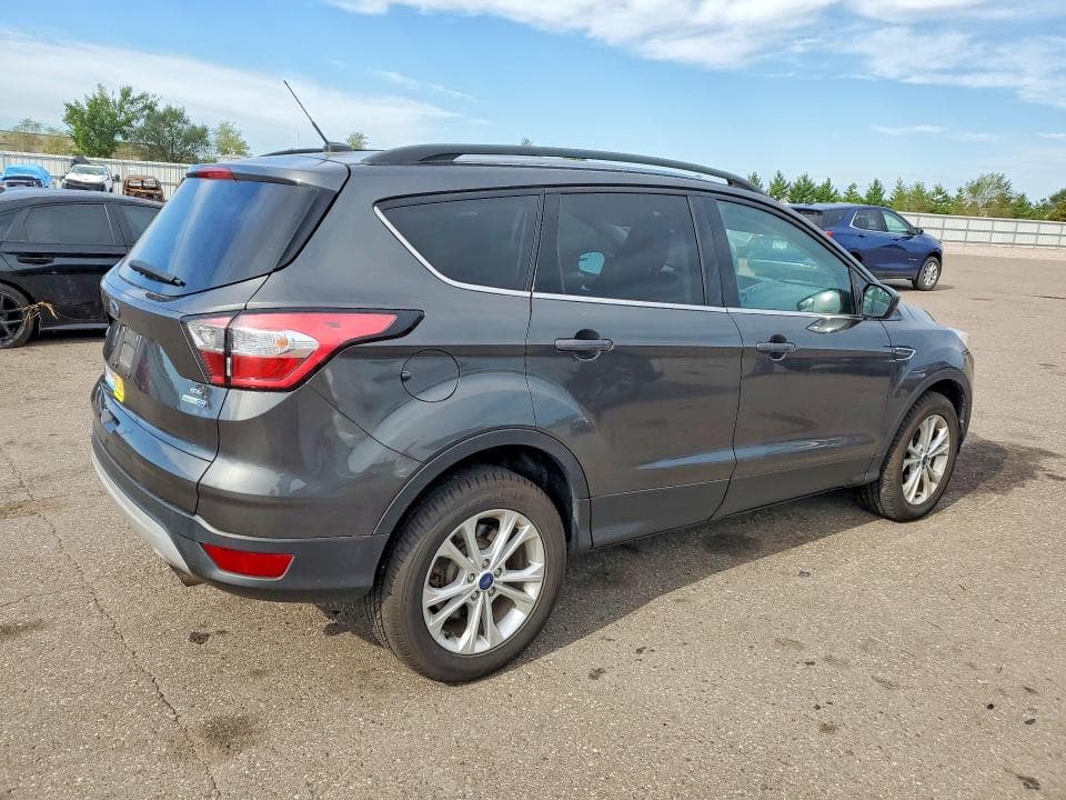 2018 FORD ESCAPE SE 3