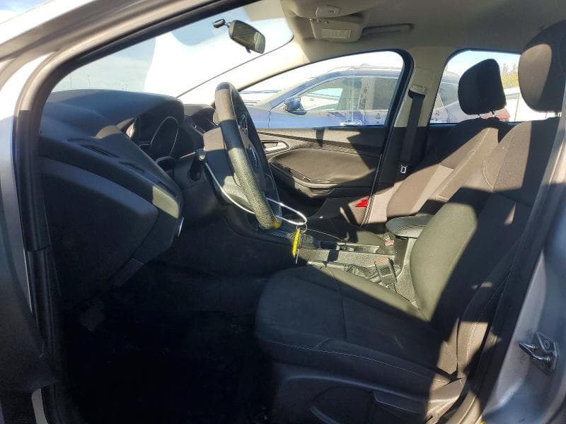 2017 FORD FOCUS SE 7