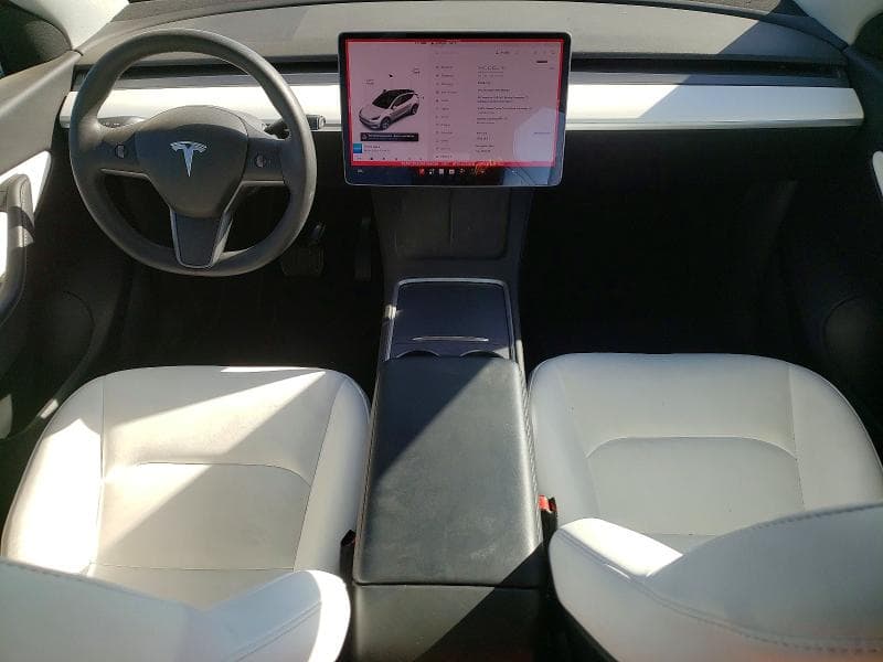 2022 TESLA MODEL Y 8