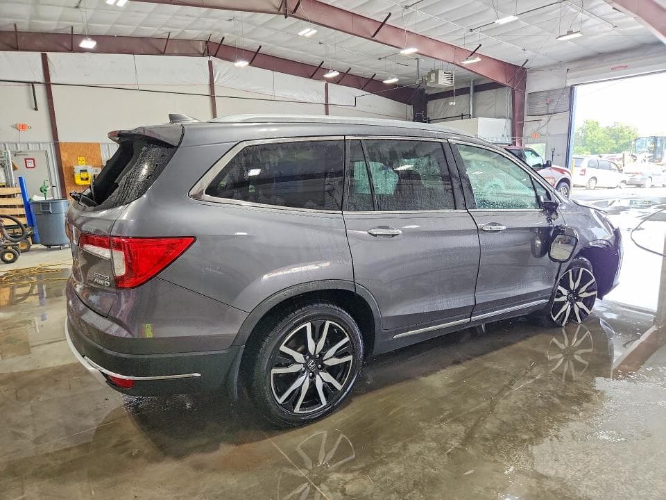 2019 HONDA PILOT TOURING 3