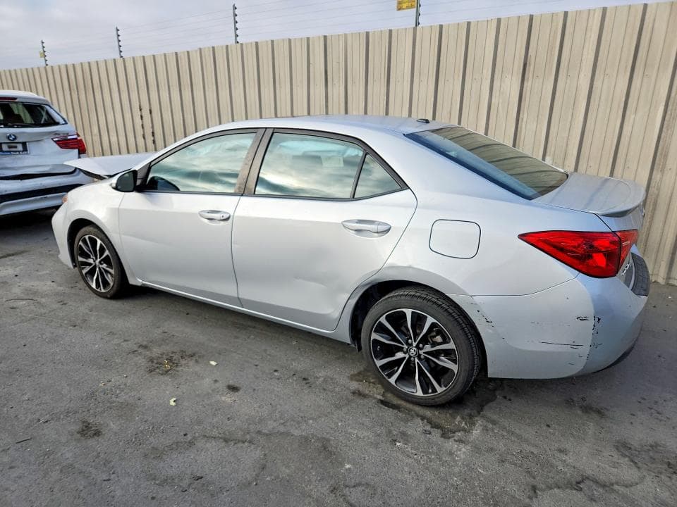 2017 TOYOTA COROLLA SE 2