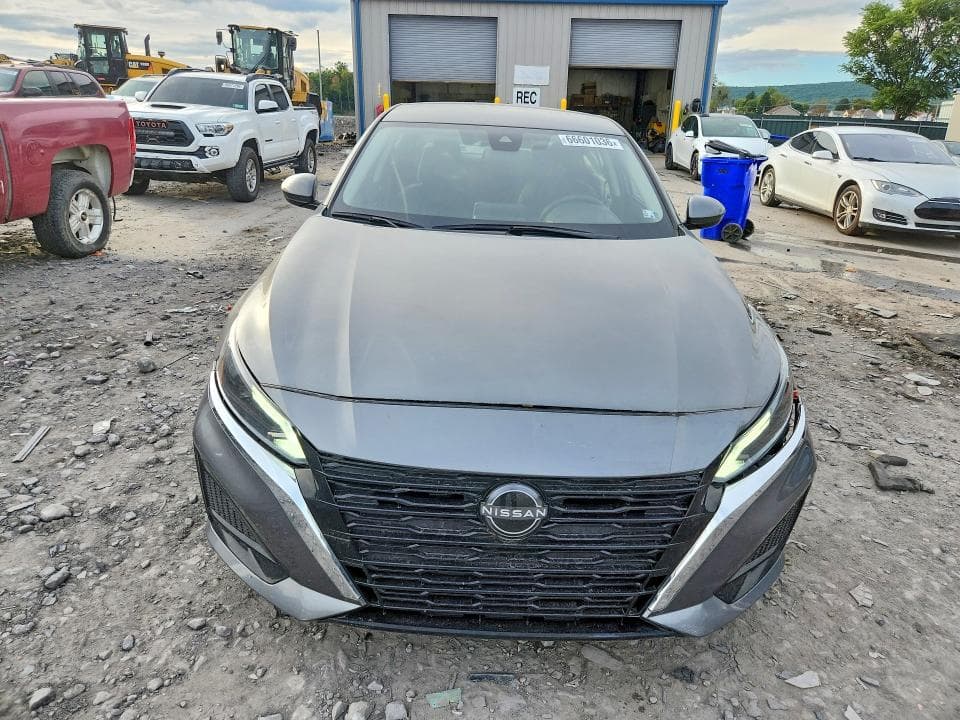 2023 NISSAN ALTIMA SV 5