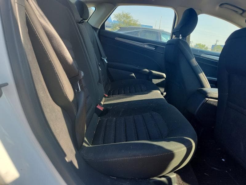 2017 FORD FUSION SE 10