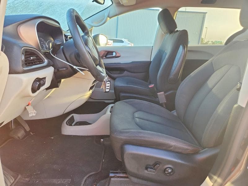 2017 CHRYSLER PACIFICA LX 7
