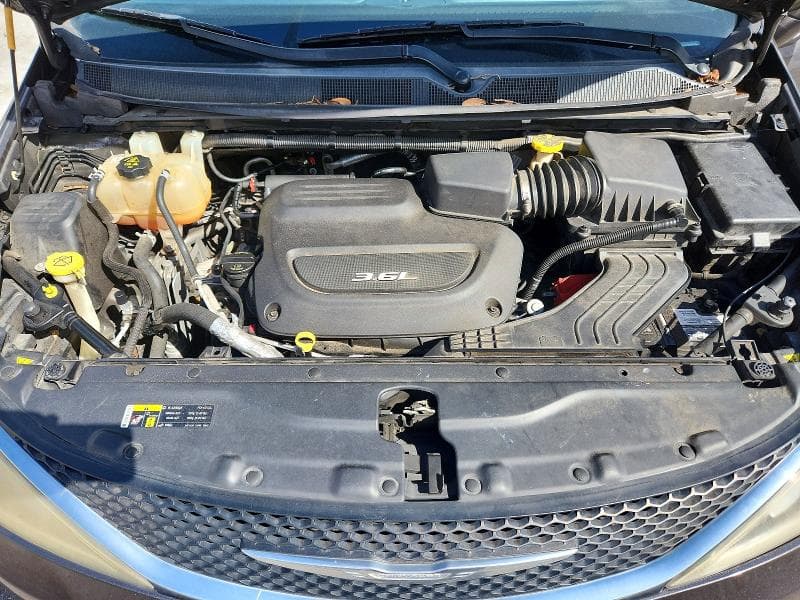 2017 CHRYSLER PACIFICA LIMITED 12