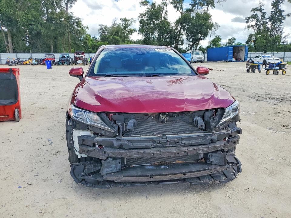 2018 TOYOTA CAMRY LE 5