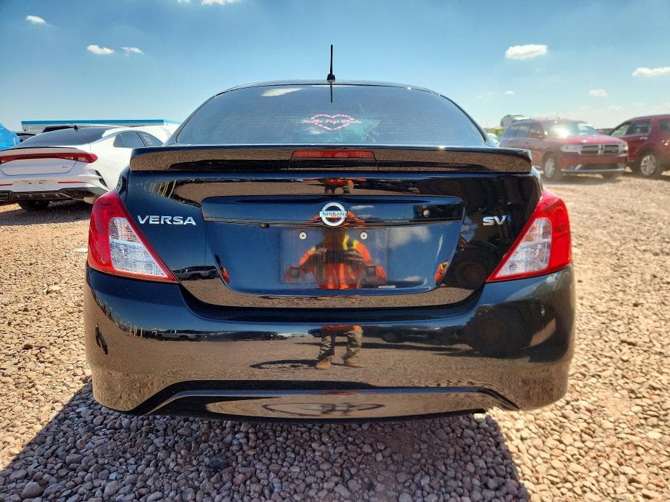 2019 NISSAN VERSA SV 6