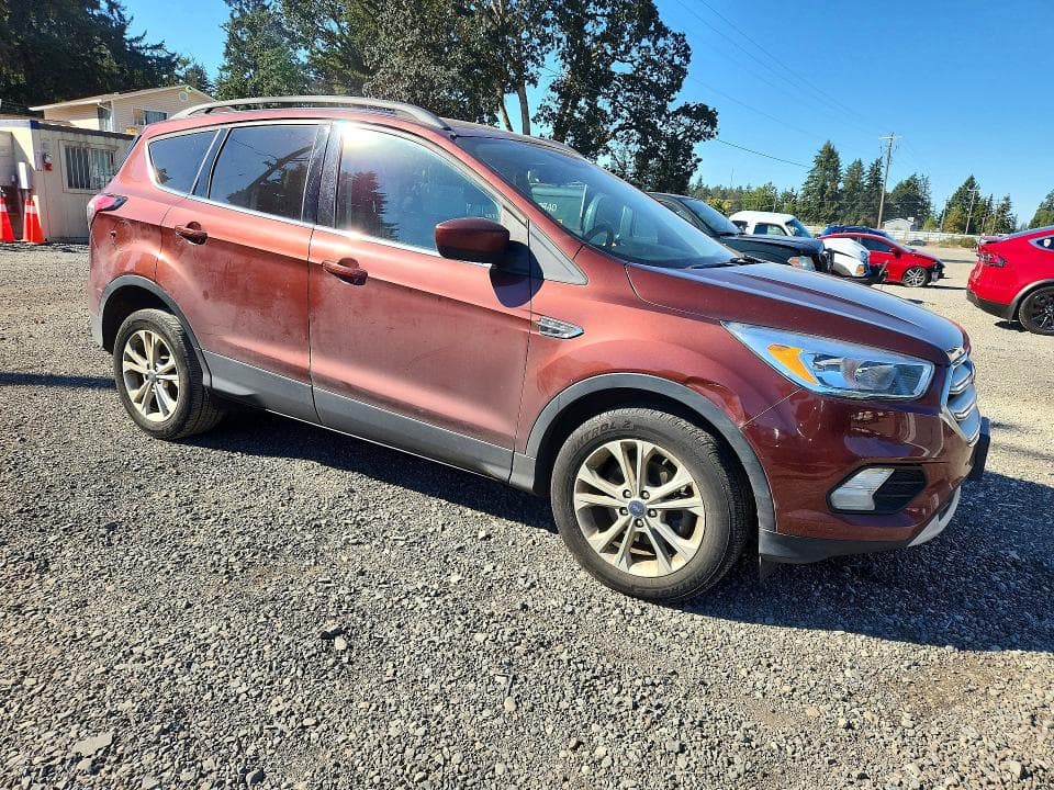 2018 FORD ESCAPE SE 4