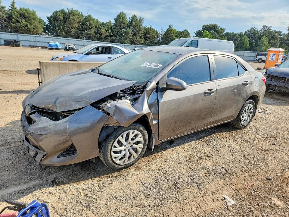 2017 TOYOTA COROLLA LE - 1