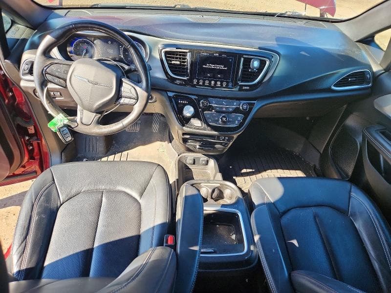 2019 CHRYSLER PACIFICA TOURING L PLUS 8