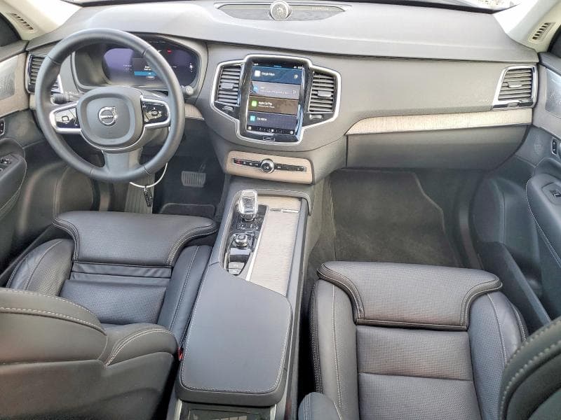 2024 VOLVO XC90 PLUS 8