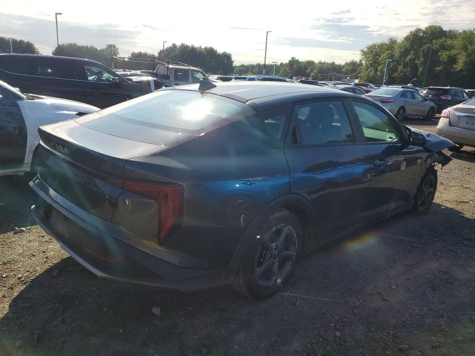 2025 KIA K4 LXS 3