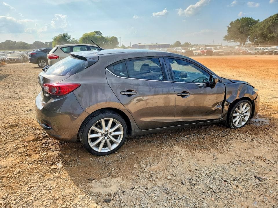 2017 MAZDA 3 TOURING 3