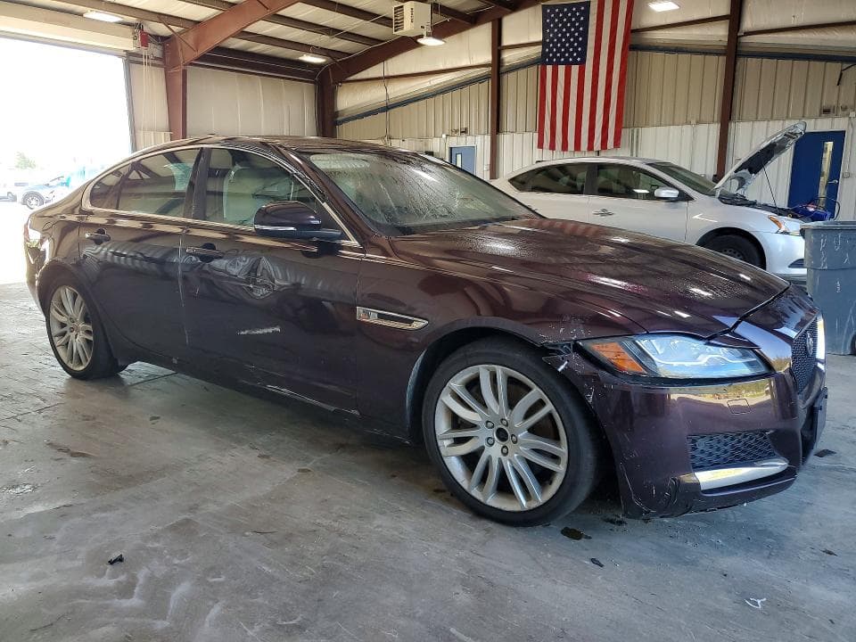 2017 JAGUAR XF PRESTIGE 4